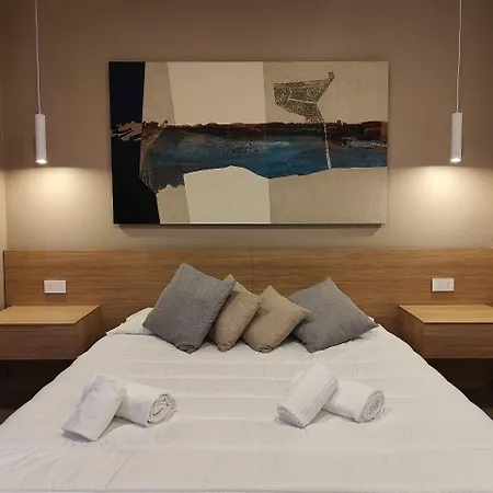 Carducci Art 4* 오리스타노