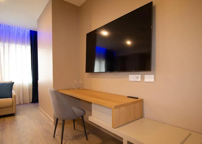 Guest house Carducci Art 4*