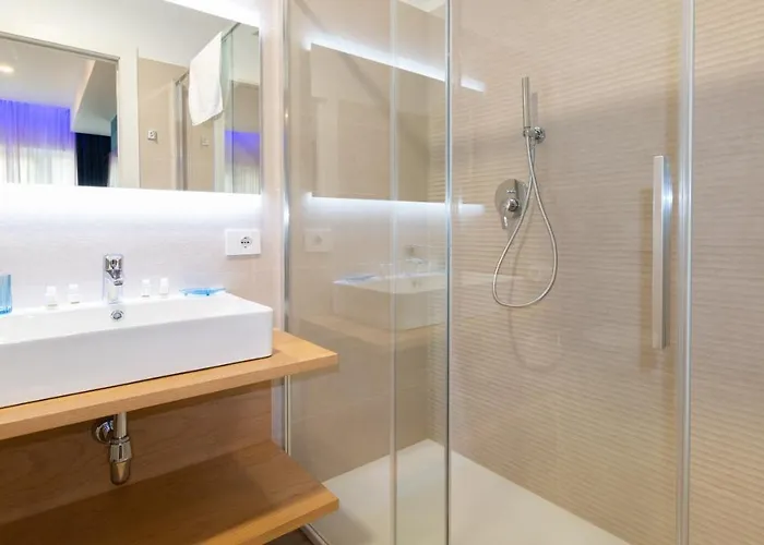 Guest house Carducci Art 4*