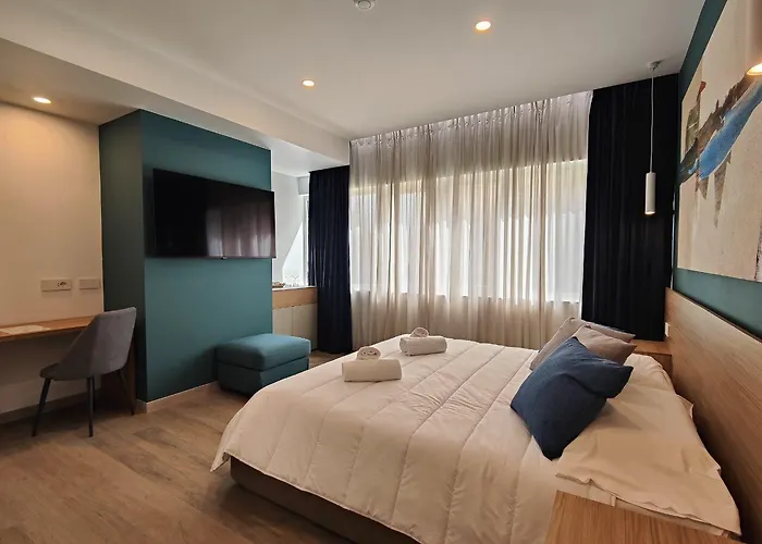 Carducci Art Guest house